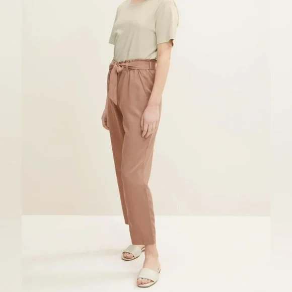 Paper Bag Pants - Picture 7 of 7